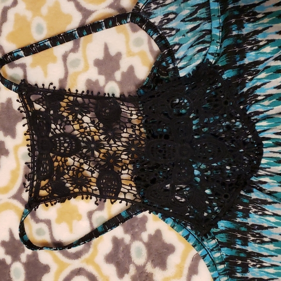 Blouse - Picture 2 of 4